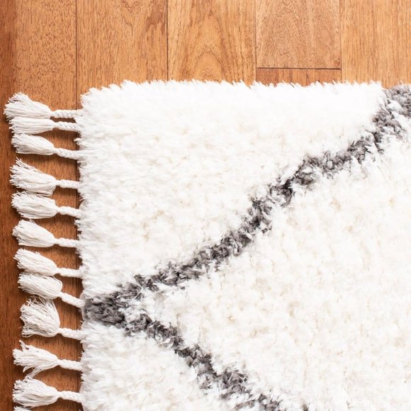 new Wild Sage Abigail Diamond 2' 3" x 7' Shag Runner Rug in Ivory w/ Dark Gray - Picture 2 of 10